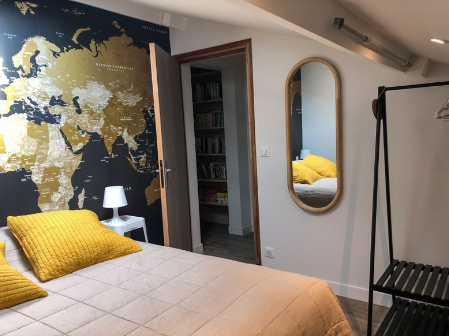 Papier-peint carte monde chambre